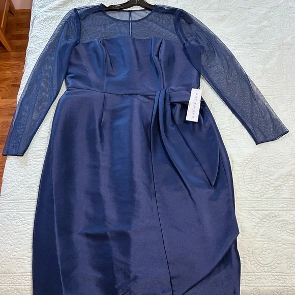 Kay Unger elegant Midnight Blue Long Sleeve Dress - Picture 7 of 11
